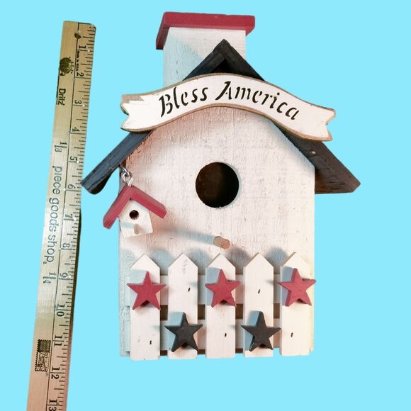 Wood Bird House God Bless America Patriotic Americana Red White Blue USA - Picture 8 of 9
